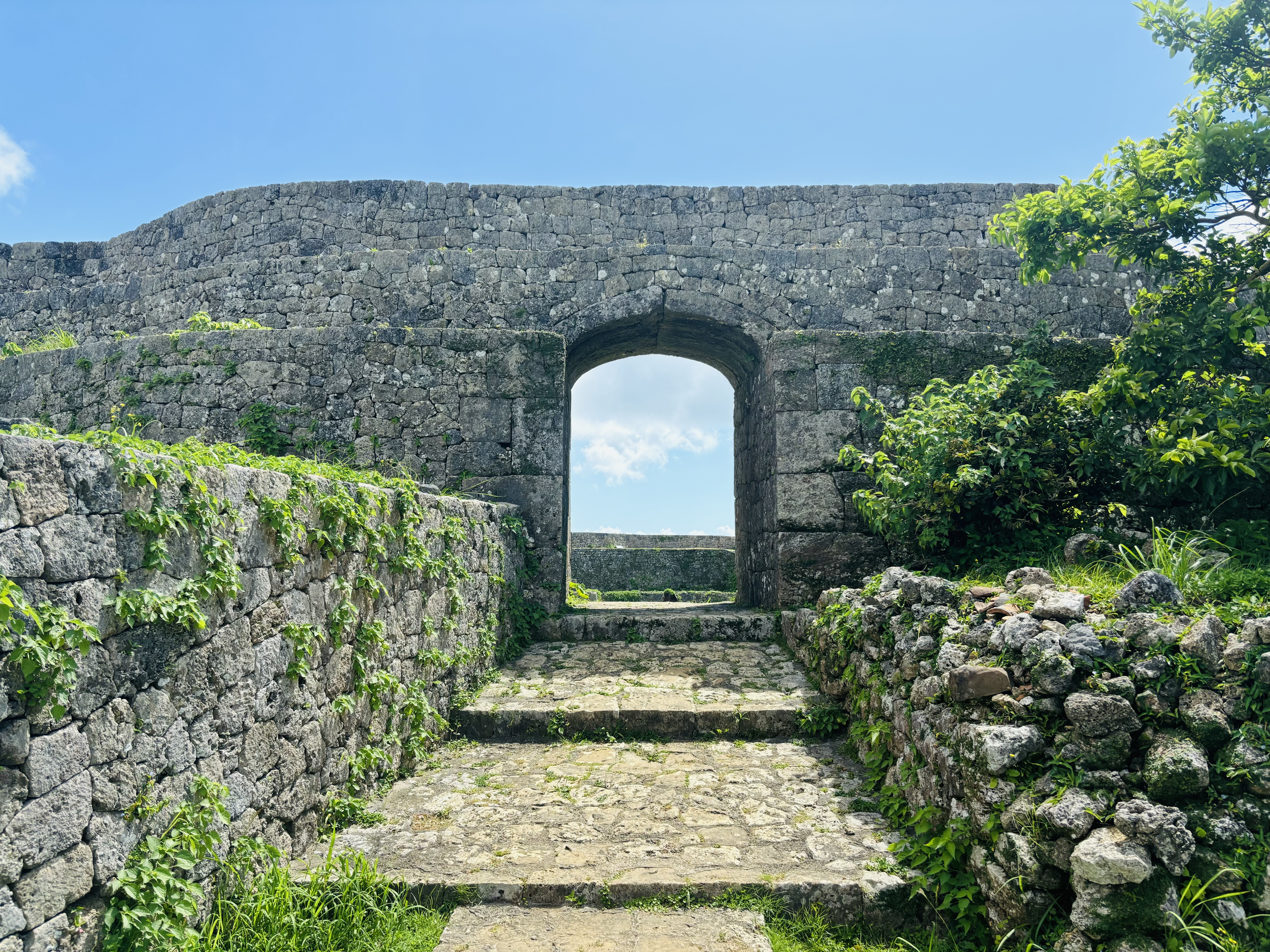 沖縄の城（中城城跡）